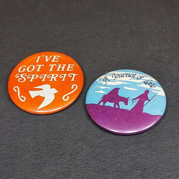 2 Vintage 70s 80s Christianity Religous Pins Pinbacks Buttons Mary Joseph Dove - Picture 1 of 8